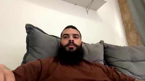 Snapshot of beardmax chatting on 04-19-26, 06:07 Min online show from 04-19-26, 06:07
