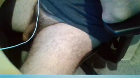 Snapshot of bearyuncut chatting on 06-16-26, 02:41 bearyuncut online show from 06-16-26, 02:41
