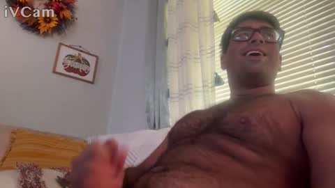 Snapshot of beastandbeauty0313 chatting on 10-21-25, 03:24 Beastandbeauty0313 online show from 10-21-25, 03:24