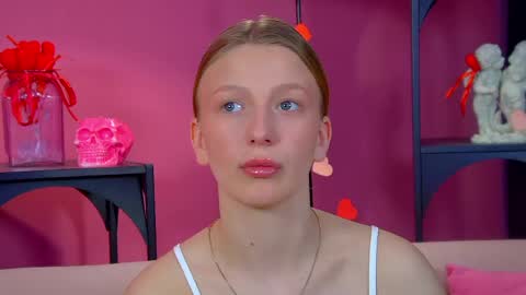 Beatrice online show from 05-10-26, 06:24