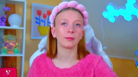 Beatrice online show from 05-12-26, 06:38