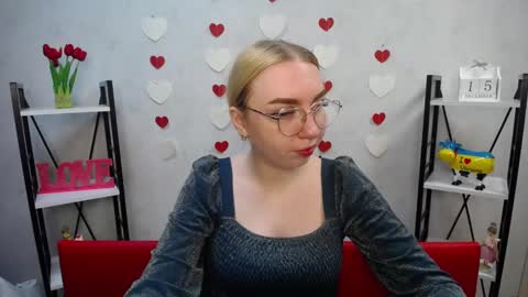 BeatriceFlyy online show from 12-15-24, 10:50