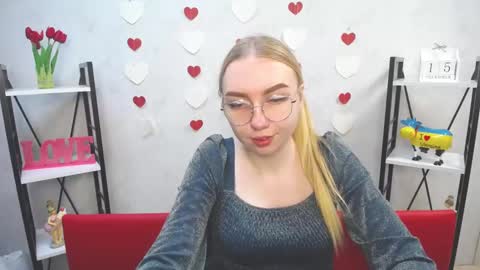 BeatriceFlyy online show from 12-15-24, 03:20