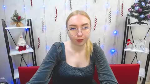 BeatriceFlyy online show from 01-08-25, 09:10