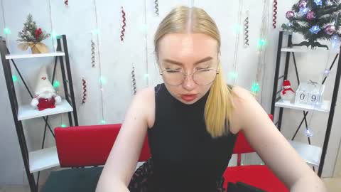 BeatriceFlyy online show from 01-09-25, 03:34
