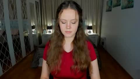 Snapshot of beatricewild chatting on 02-25-26, 11:09 BeatriceWild online show from 02-25-26, 11:09