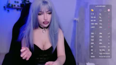 Snapshot of beaty_lilith chatting on 09-25-25, 06:17 beaty_lilith online show from 09-25-25, 06:17