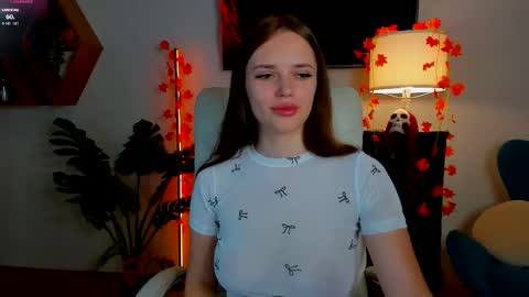 Snapshot of beau___rose chatting on 11-02-25, 07:44 Beau Rose online show from 11-02-25, 07:44