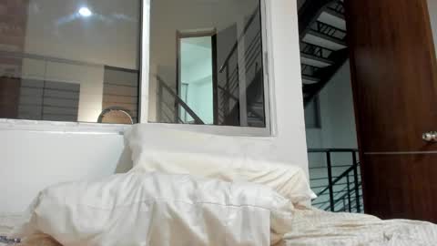 Katalina online show from 04-01-26, 07:42