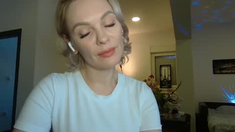 Beautifulkollette online show from 12-30-24, 11:59