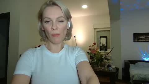 Beautifulkollette online show from 12-30-24, 10:55