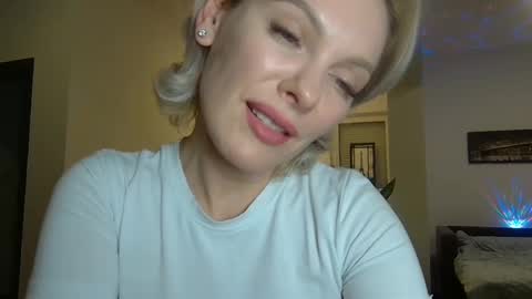 Beautifulkollette online show from 01-03-25, 11:01