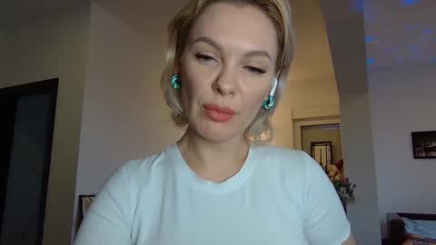 Beautifulkollette online show from 01-18-25, 11:32