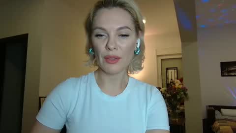 Beautifulkollette online show from 01-19-25, 07:15