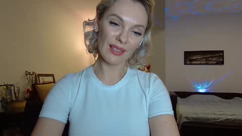 Beautifulkollette online show from 02-02-25, 09:45
