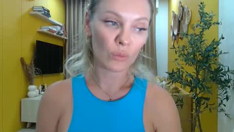 Beautifulkollette online show from 09-16-25, 05:03