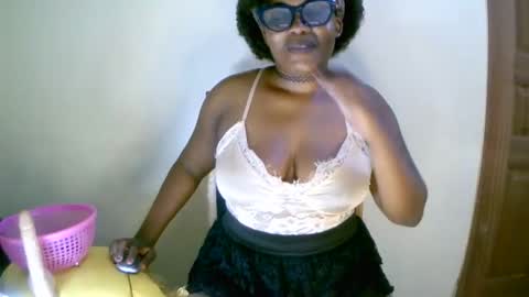 Snapshot of beautifulpeach2 chatting on 01-21-25, 02:15 beautifulpeach2 online show from 01-21-25, 02:15