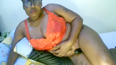 Snapshot of beautifulpeach2 chatting on 02-27-25, 07:55 beautifulpeach2 online show from 02-27-25, 07:55