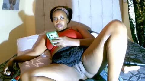 Snapshot of beautifulpeach2 chatting on 11-03-25, 08:59 beautifulpeach2 online show from 11-03-25, 08:59