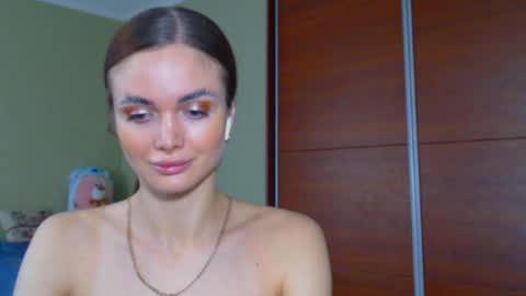 Snapshot of beauty_fruity chatting on 02-12-25, 12:12 Maria online show from 02-12-25, 12:12