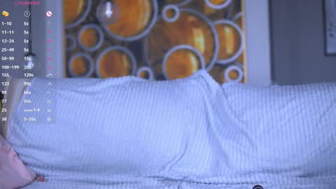 Polly  online show from 09-21-25, 06:26