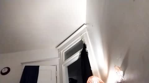 Snapshot of beautyandthebeast73 chatting on 02-04-25, 04:59 beautyandthebeast73 online show from 02-04-25, 04:59