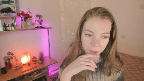 Snapshot of beautyeliise chatting on 04-07-26, 08:04 Eliise online show from 04-07-26, 08:04
