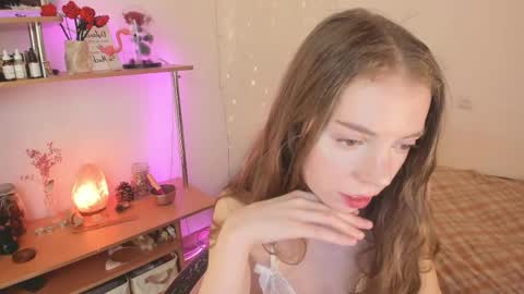 Snapshot of beautyeliise chatting on 05-04-26, 08:10 Eliise online show from 05-04-26, 08:10