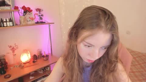 Snapshot of beautyeliise chatting on 05-12-26, 08:11 Eliise online show from 05-12-26, 08:11