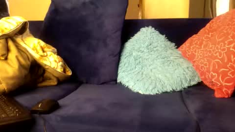 Snapshot of beautygirls_ chatting on 10-07-25, 12:35 beautygirls_ online show from 10-07-25, 12:35