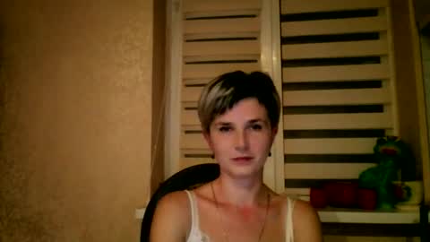 Snapshot of beautyksenia chatting on 11-17-25, 08:03 BeautyKsenia online show from 11-17-25, 08:03