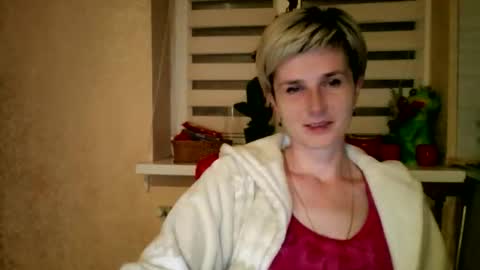 BeautyKsenia online show from 05-15-26, 07:10