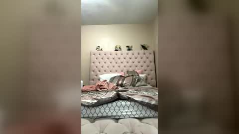 Beauty online show from 07-13-26, 02:42