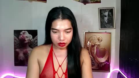 Snapshot of beautyqueens_cum chatting on 09-18-25, 05:04 beautyqueens_cum online show from 09-18-25, 05:04