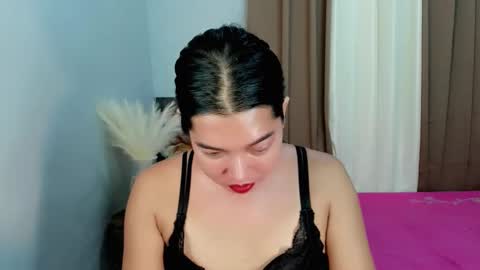 Snapshot of beautyqueens_cum chatting on 04-19-26, 05:01 beautyqueens_cum online show from 04-19-26, 05:01