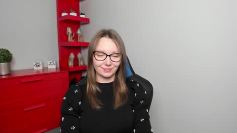 Zoe online show from 10-03-25, 07:16