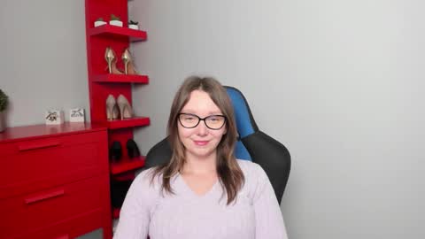 Zoe online show from 10-23-25, 05:51