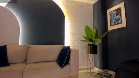 Am Becca online show from 02-09-25, 01:22