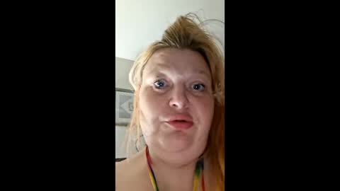 beccadream420 online show from 05-27-26, 10:23