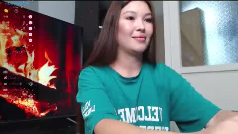 Snapshot of beccahert chatting on 10-05-25, 12:58 BeccaHert online show from 10-05-25, 12:58