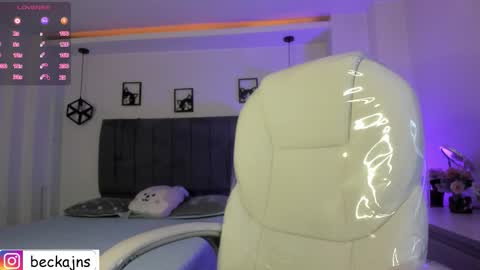 Marzhie online show from 10-22-25, 02:17