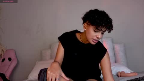 Beecckkkaaa online show from 04-17-26, 02:42