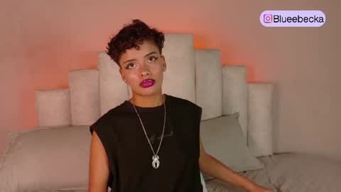 Snapshot of beckablue chatting on 07-11-26, 11:57 Beecckkkaaa online show from 07-11-26, 11:57