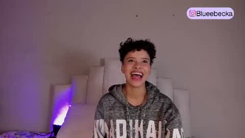Snapshot of beckablue chatting on 07-21-26, 12:51 Beecckkkaaa online show from 07-21-26, 12:51