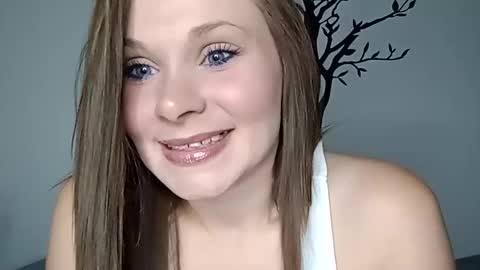 BECKY BOO  online show from 11-02-25, 04:04