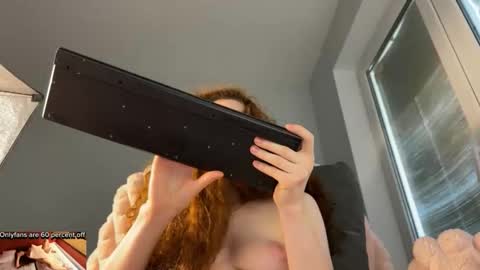 Lisa  guys sorry I have problems with electricity in my city....guys please give me time I will solve all the problems online show from 09-18-25, 12:51