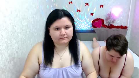 Snapshot of beckyandellen chatting on 01-03-25, 11:03 BeckyAndEllen online show from 01-03-25, 11:03