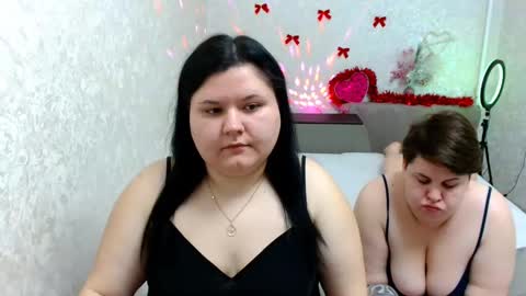 Snapshot of beckyandellen chatting on 01-14-25, 01:06 BeckyAndEllen online show from 01-14-25, 01:06