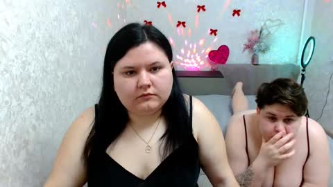 Snapshot of beckyandellen chatting on 01-17-25, 07:49 BeckyAndEllen online show from 01-17-25, 07:49