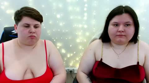 Snapshot of beckyandellen chatting on 03-14-26, 11:59 BeckyAndEllen online show from 03-14-26, 11:59